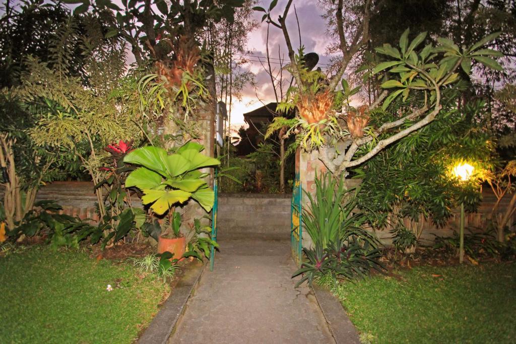 Pering Bungalow Ubud Exteriör bild